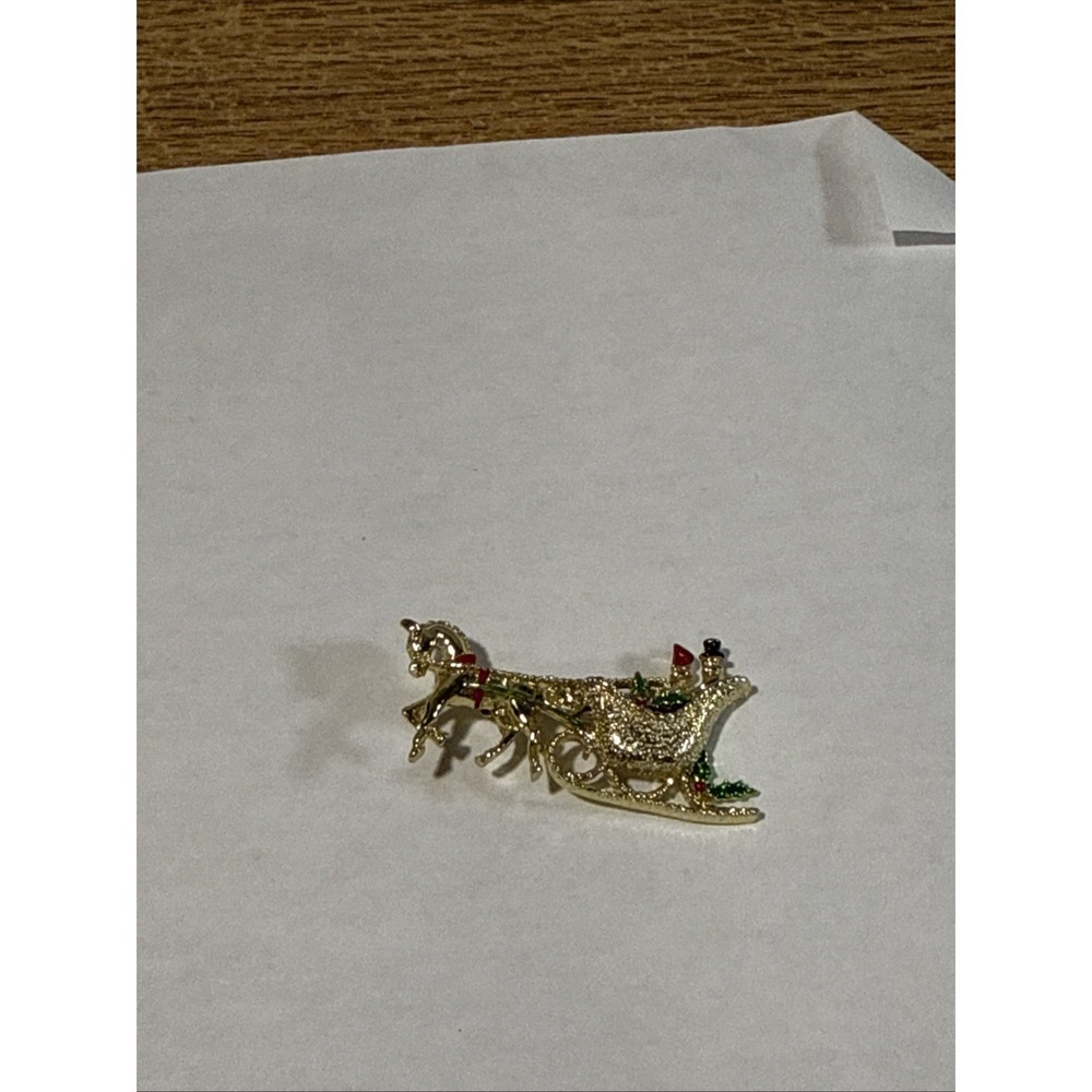 Vintage Gerry's Christmas Gold tone‎ Horse Santa Sleigh Holiday Brooch Pin